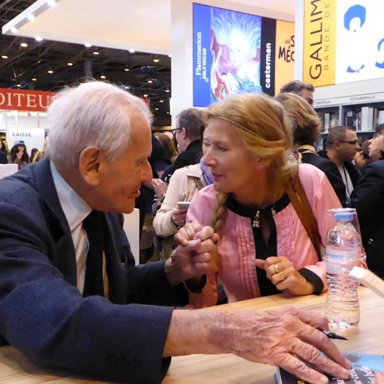 Jean-d'Ormesson-un-grand-Monsieur-au-salon-du-livre-de-Paris