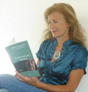 Dominique Dimey avec son livre Conversations intimes