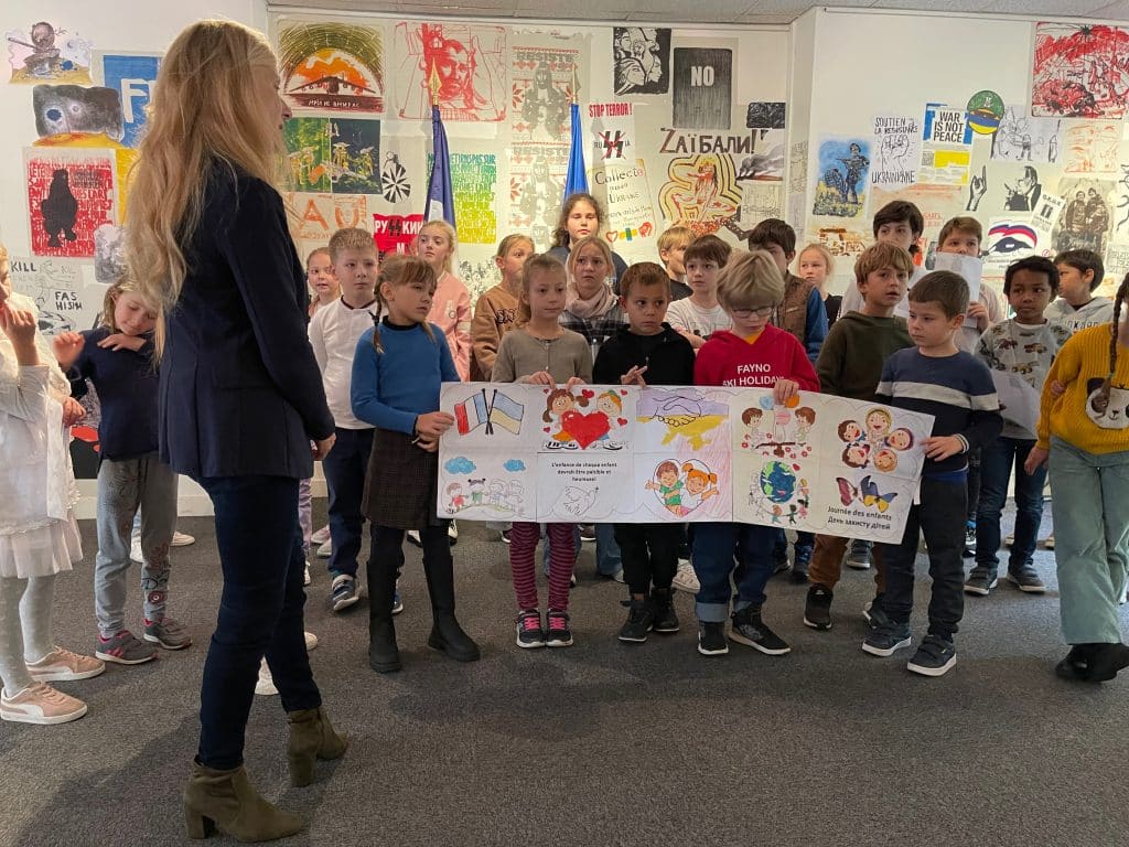 Dominique Dimey action écoles solidaires avec les enfants d'Ukraine