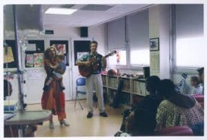 Dominique Dimey chante à l'hôpital